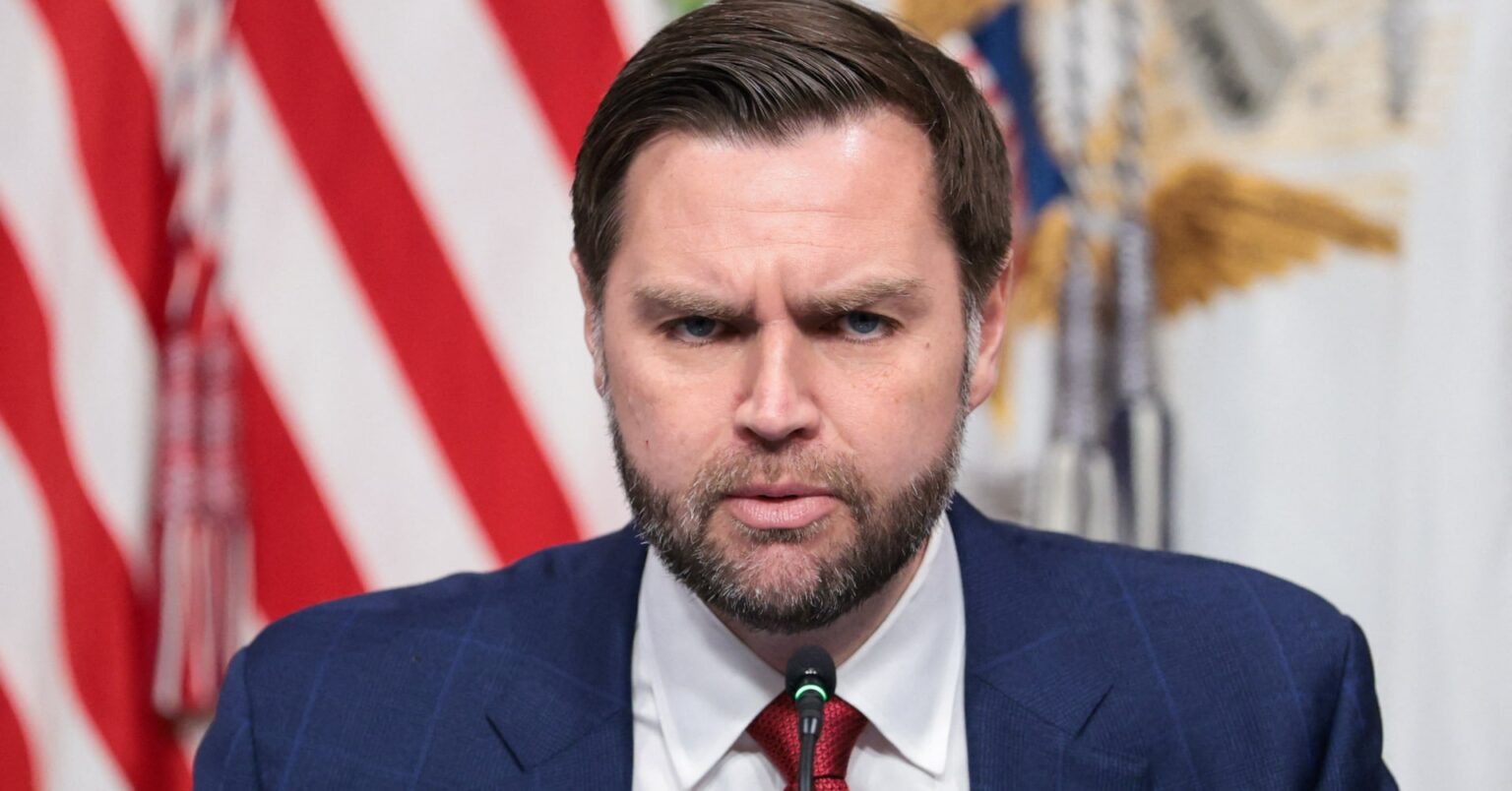 バンス米副大統領、イラン巡り仲介者協議 停戦条件伝える=関係筋 | ロイター バンス米副大統領、イラン巡り仲介者協議 停戦条件伝える=関係筋 | ロイター