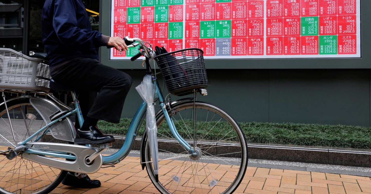 日経平均は続伸、米イラン停戦思惑で一時5万4000円回復　懐疑的見方も | ロイター
