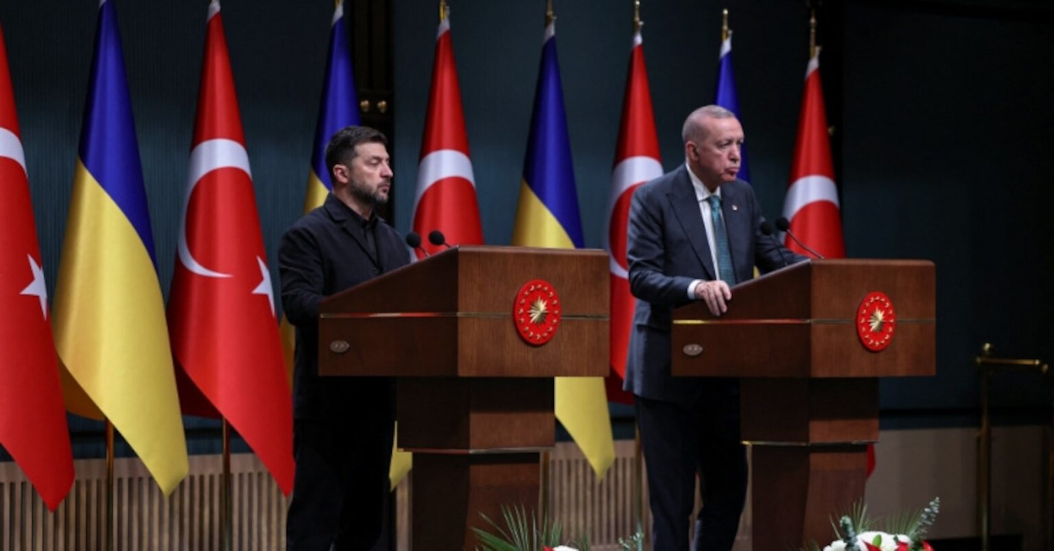 ウクライナとトルコ首脳が会談、安保協力強化で合意 | ロイター ウクライナとトルコ首脳が会談、安保協力強化で合意 | ロイター