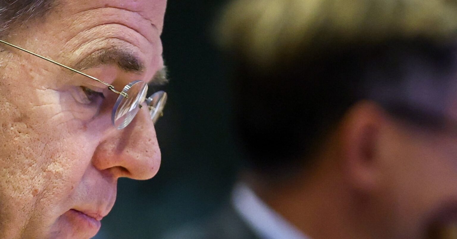 トランプ氏、欧州駐留米軍の一部撤収を検討 NATOと関係悪化=米高官 | ロイター トランプ氏、欧州駐留米軍の一部撤収を検討 NATOと関係悪化=米高官 | ロイター