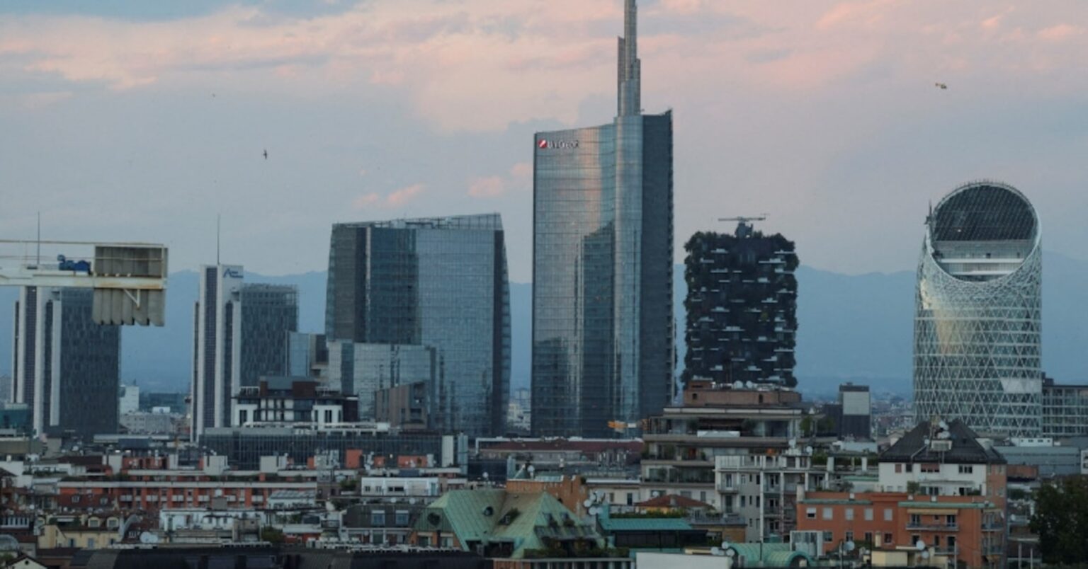 イタリア、今年と来年の成長率予想引き下げへ　エネルギー高騰で | ロイター