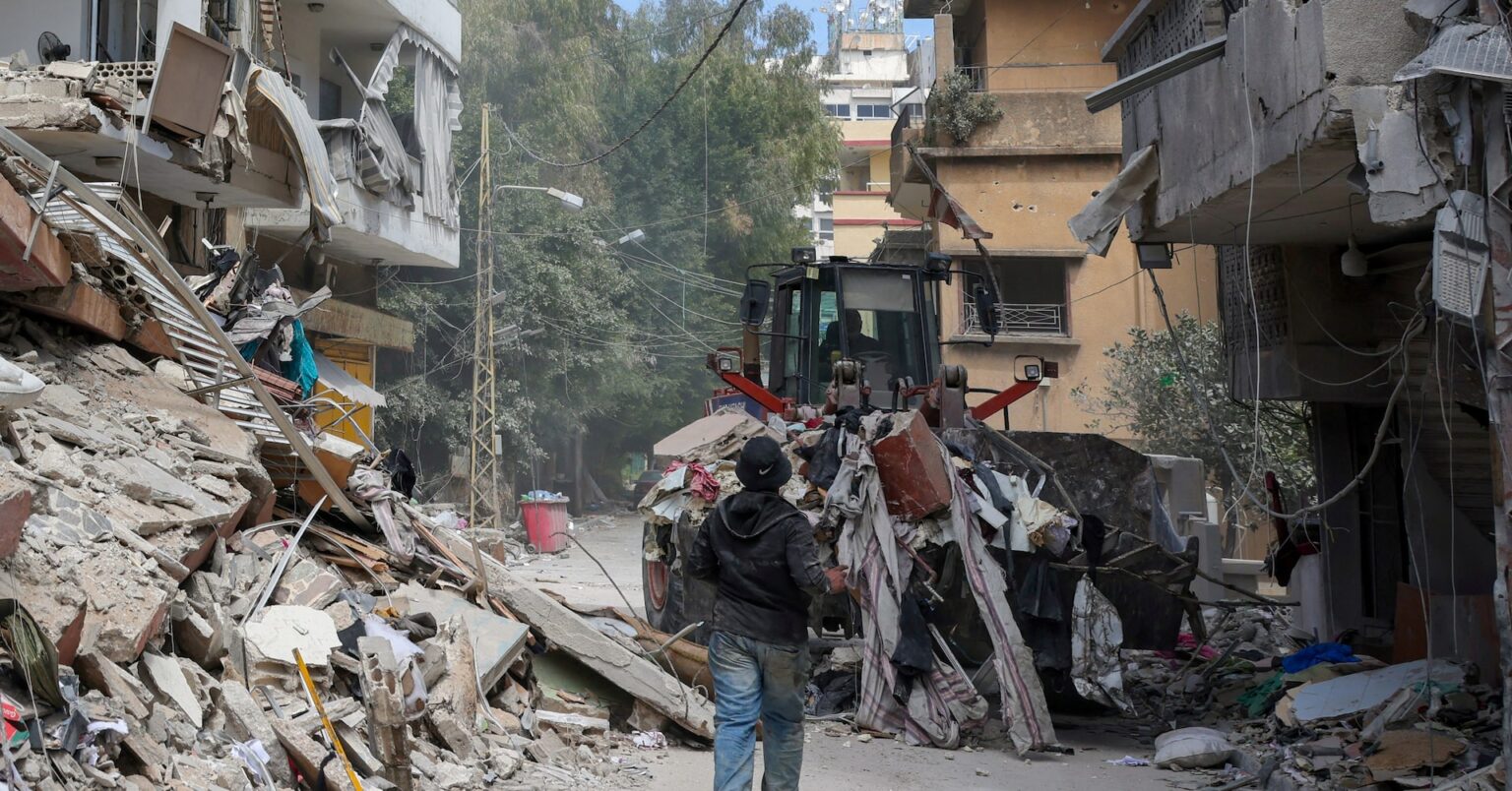 アングル：レバノン、イスラエルとの交渉で弱い立場　ヒズボラ反発で難航必至 | ロイター