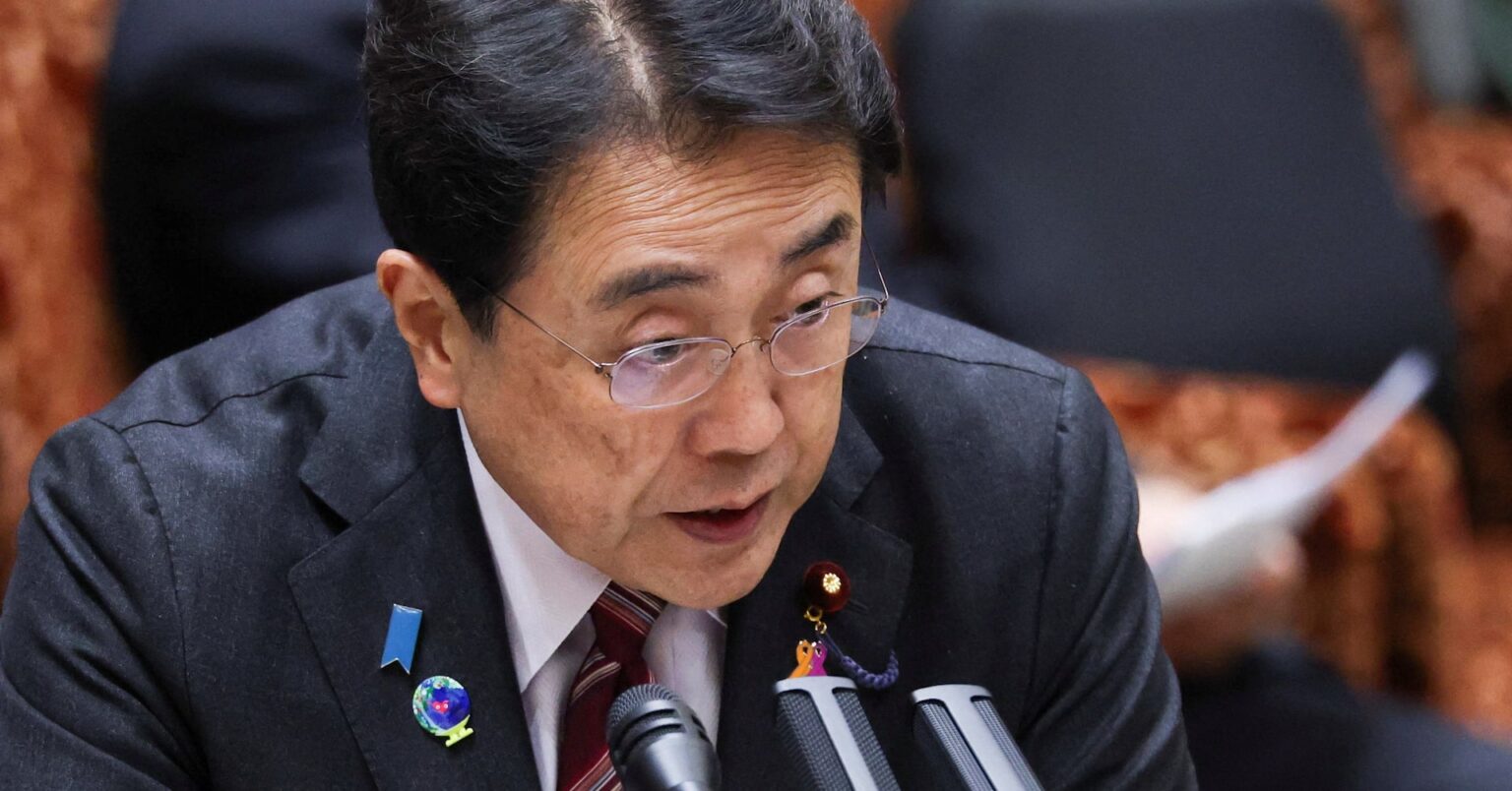 円高につながる金融政策、「一つの選択肢」＝赤沢経産相 | ロイター