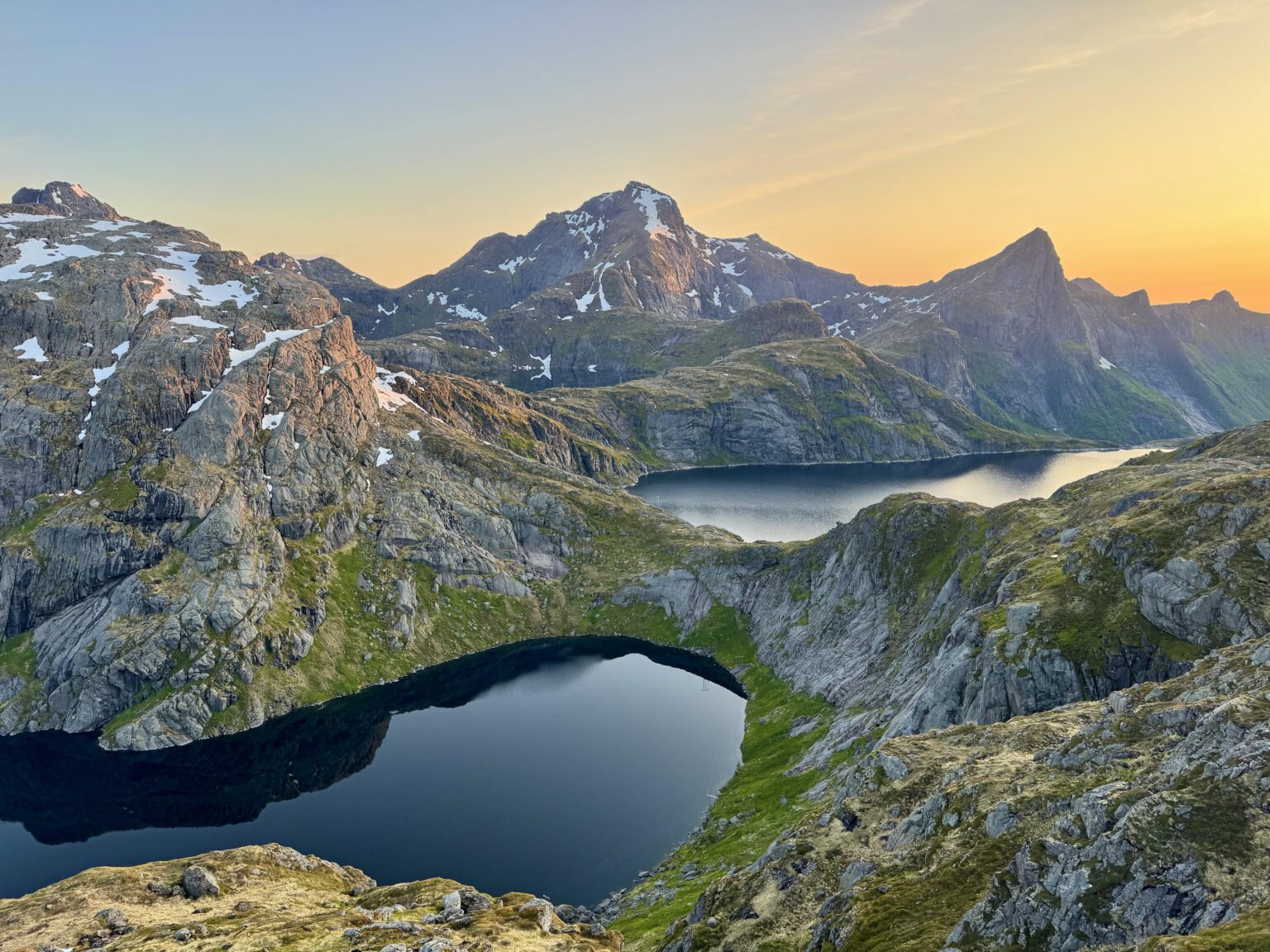 ロフォーテン諸島の午前2時
