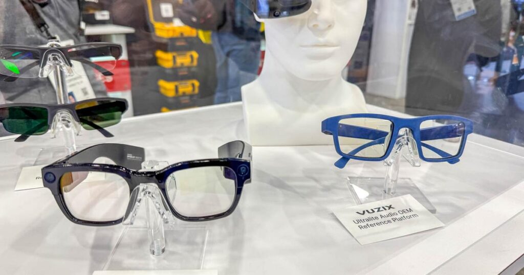 岡山に日本法人を持つ、謎の「スマートグラス米国企業」が10年赤字続きでも“問題ない”理由……調達600億円超のディープテック | Business Insider Japan