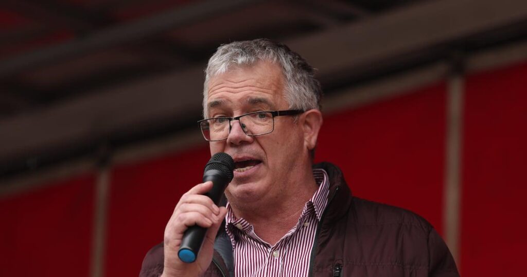 燃料抗議活動のリーダー、ジェームス・ジオギーガン氏、総額約55万ユーロの借金で国税庁から追及される