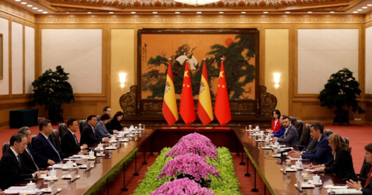 中国主席とスペイン首相が会談、関係強化と世界平和の擁護を確認 | ロイター