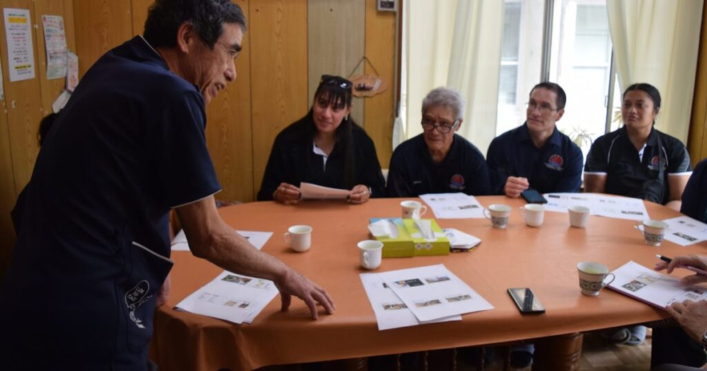 健康長寿は食事と運動　今帰仁診療所・石川所長　ニュージーランドのＮＧＯ視察研修　高齢者ケア、世代間交流学ぶ