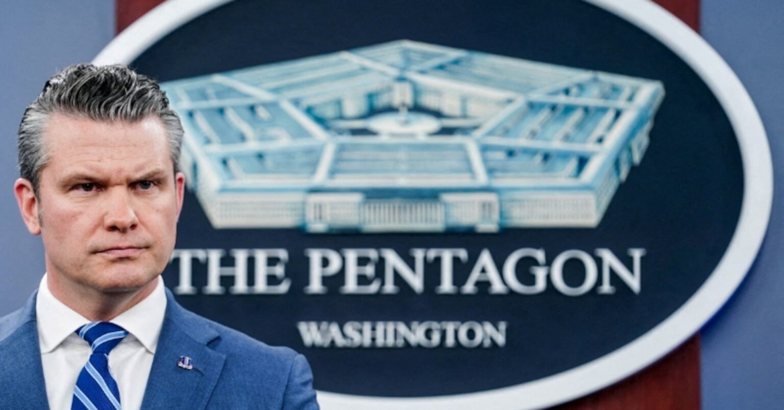 米国防長官、「反トランプ」メディアをキリストの敵のようだと非難 | ロイター