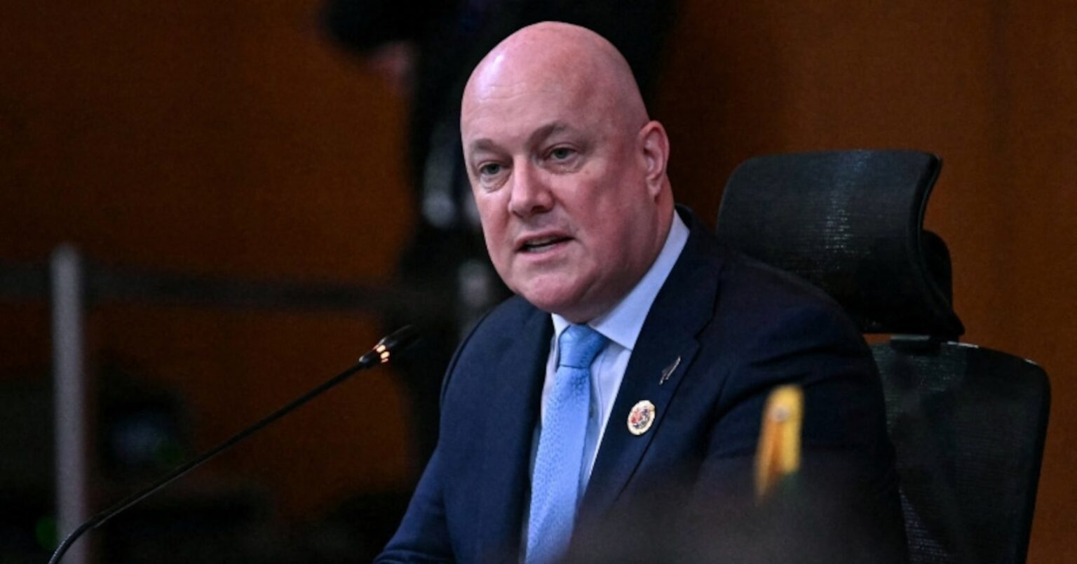 ＮＺ首相、党首交代報道を一蹴　「党員の全面支持に自信」 | ロイター