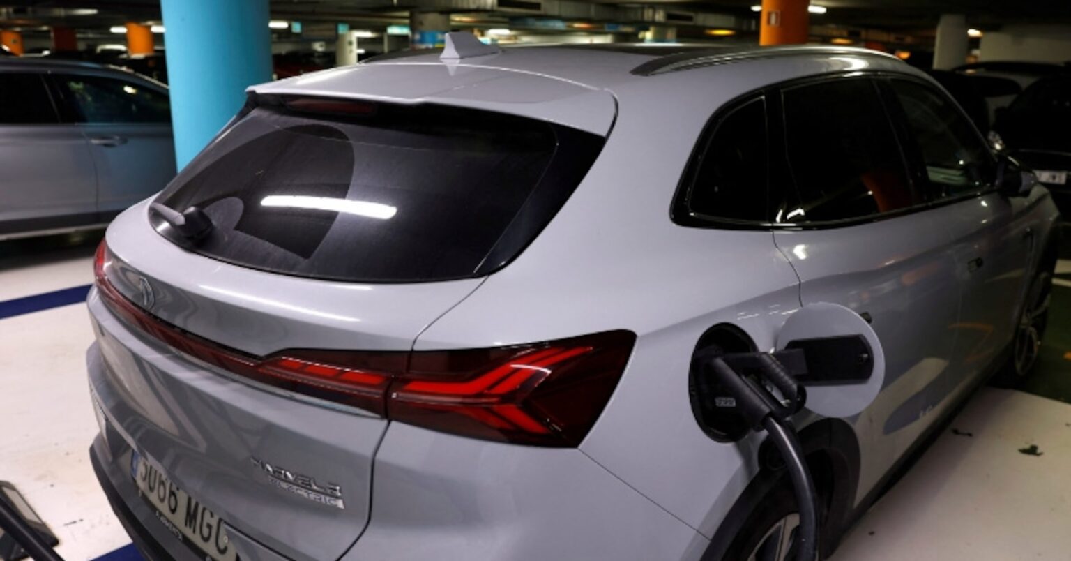 欧州主要市場でＥＶ販売急増、ガソリン高で | ロイター