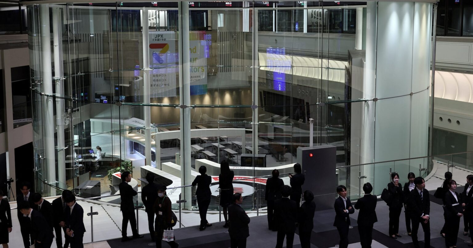 アングル：中東警戒でも日本株高、ＮＴ倍率が過去最高　ハイテク株に資金退避 | ロイター