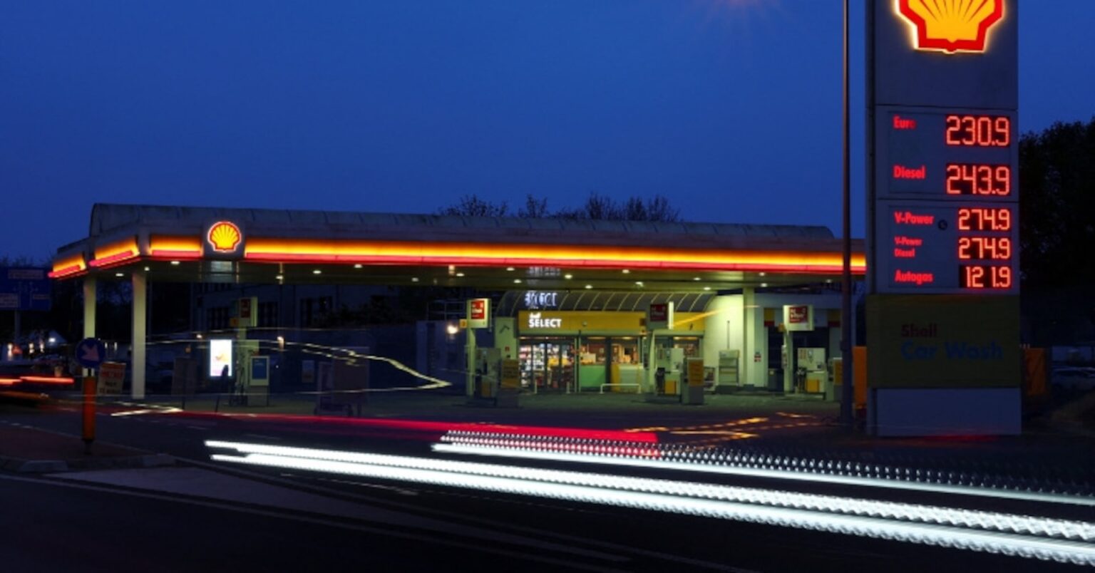 ＥＵ、5カ月分のジェット燃料確保可能　生産と戦略備蓄放出で | ロイター