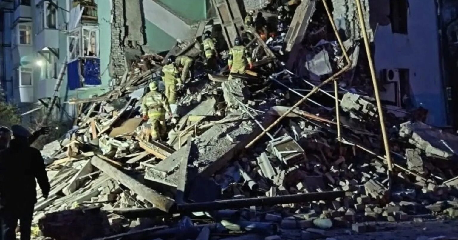 ロシア南部でドローン攻撃、集合住宅損壊で2人死亡12人負傷 | ロイター