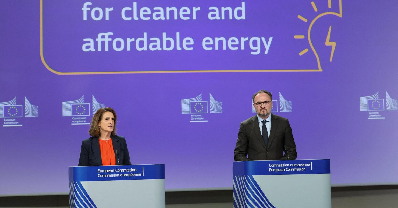 欧州委、電力減税とガス備蓄調整を提案　イラン戦争の影響緩和 | ロイター