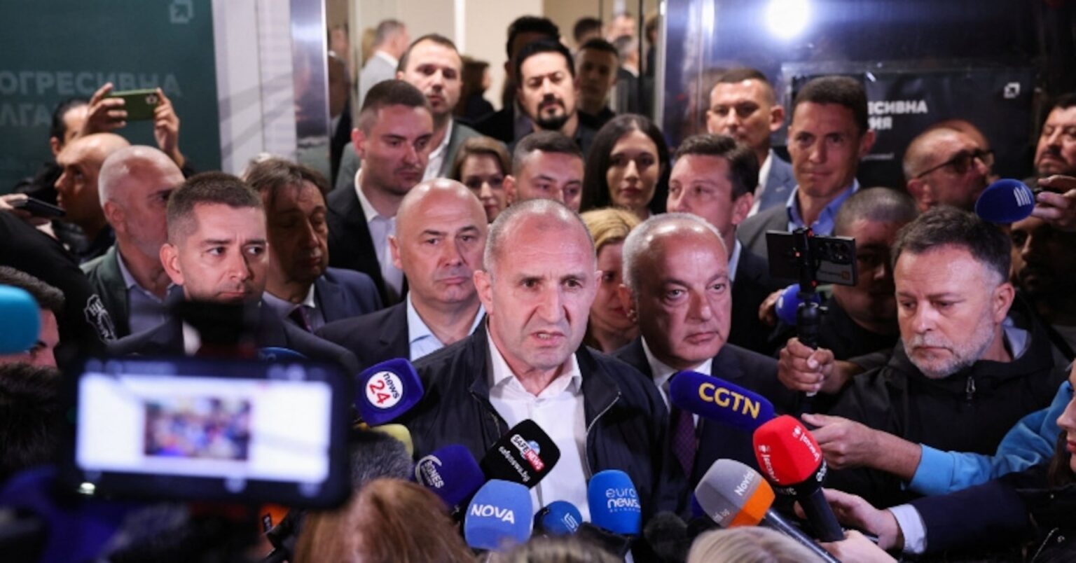 ロシア、ブルガリア次期大統領の対話意向を歓迎 | ロイター