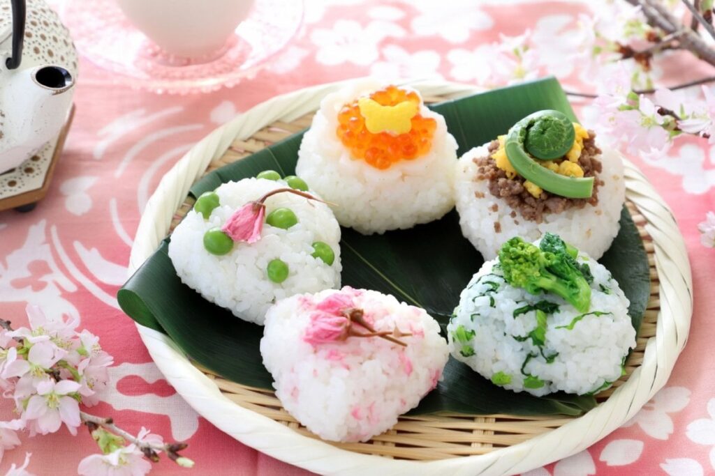 【和歌山・三重】まるでロールキャベツな「めはり寿司」　現地ではパーティに欠かせないソウルフードのよう… | LIMO | くらしとお金の経済メディア