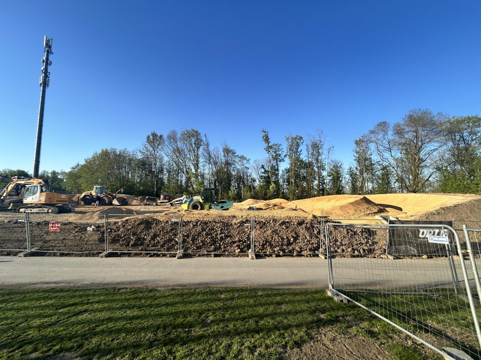 ボーイ コネン バイク パーク - もう一つの新しいトラック?