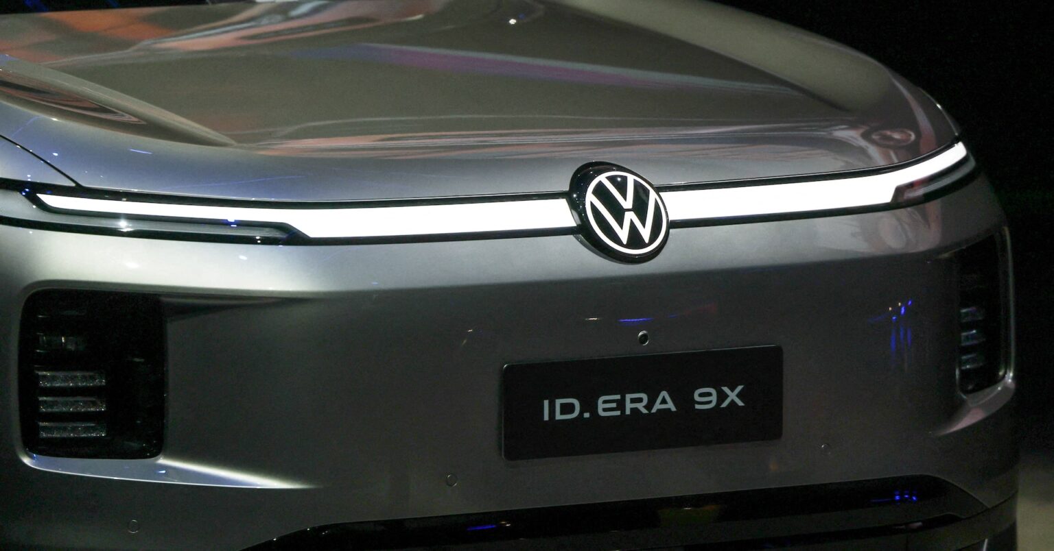 独ＶＷ、中国販売目標を320万台に引き下げ　生産能力も縮小＝独紙 | ロイター