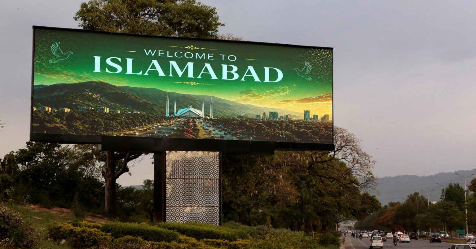 イラン外相、24日にパキスタンで二国間協議　対米案を説明＝関係筋 | ロイター