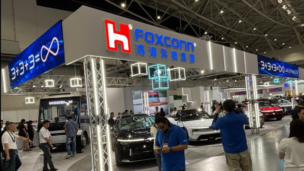 ホンハイはEV市場のゲームチェンジャーか…台湾で広がるEVバス「モデルT」に見る変化の兆しとは 踊り場のEV市場、ホンハイはEMSモデルで虎視眈々(1/3) | JBpress (ジェイビープレス)