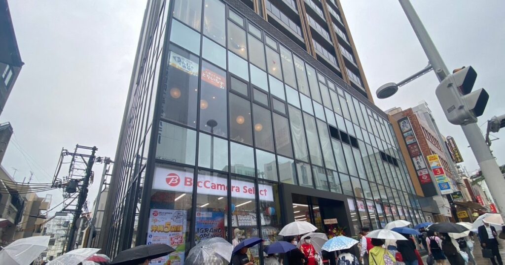 ビックカメラセレクト開店　国際通り　県内初出店、沖縄風アレンジも