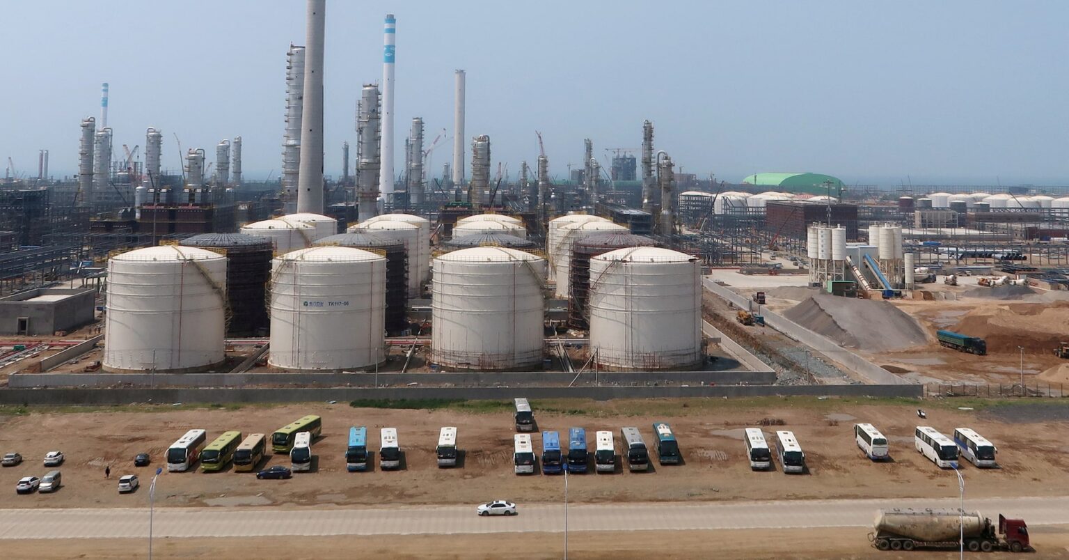 米、イラン産原油を大量購入の中国独立系製油所に制裁発動 | ロイター