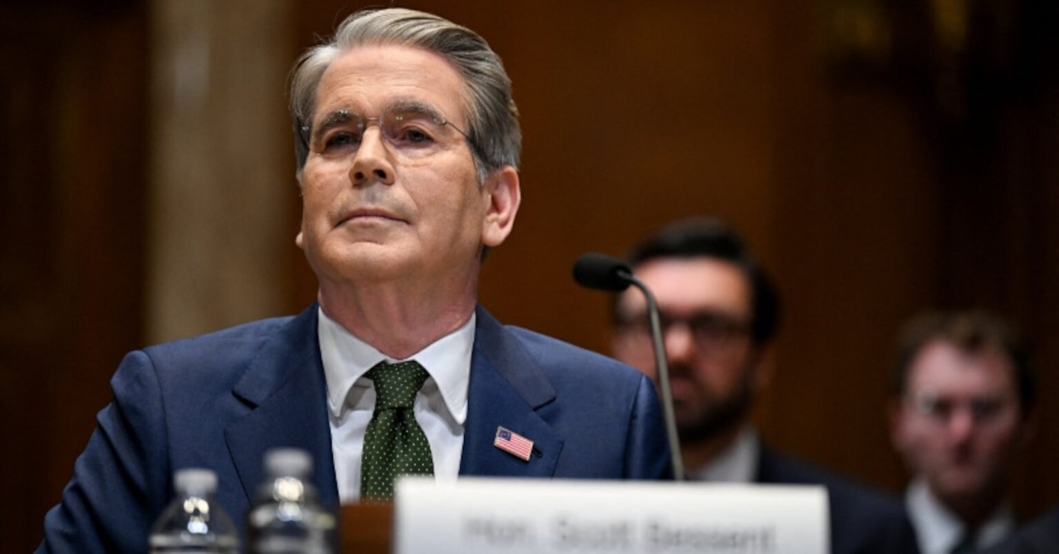 米政府、湾岸・アジアの同盟国と通貨スワップ協議＝財務長官 | ロイター