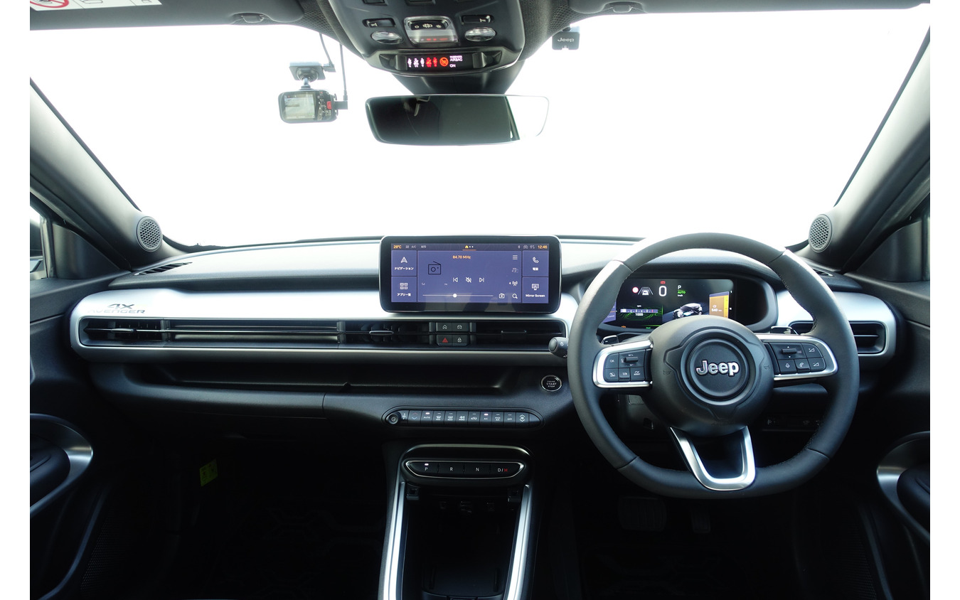 ジープ アベンジャー 4xeハイブリッド