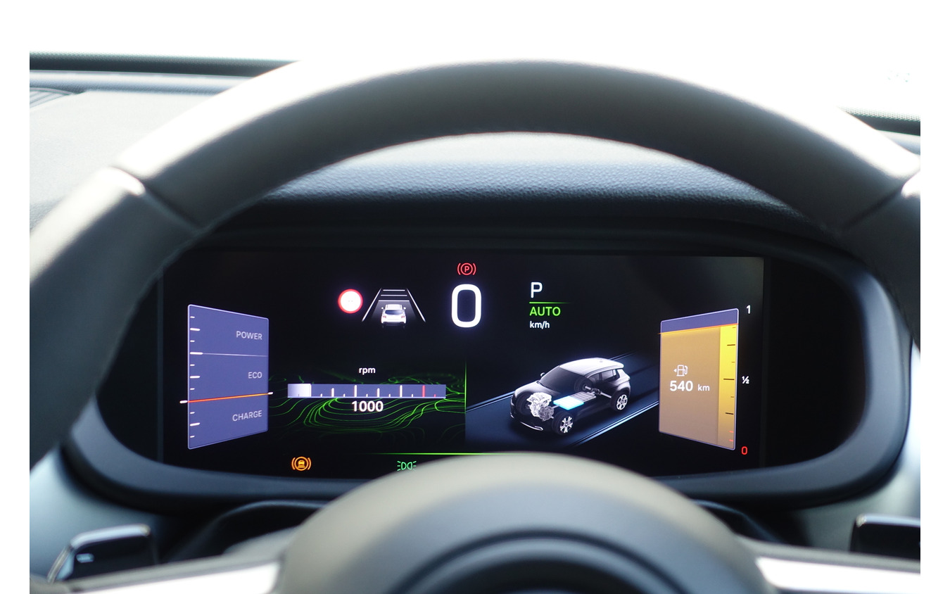 ジープ アベンジャー 4xeハイブリッド