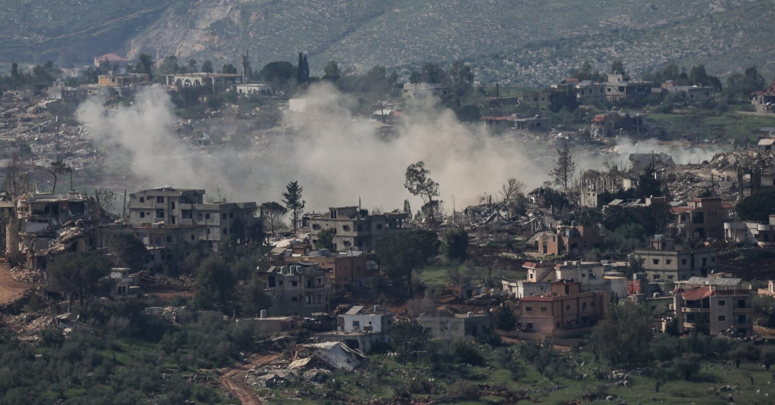 イスラエルがレバノン攻撃、14人死亡　7つの町住民に避難勧告 | ロイター