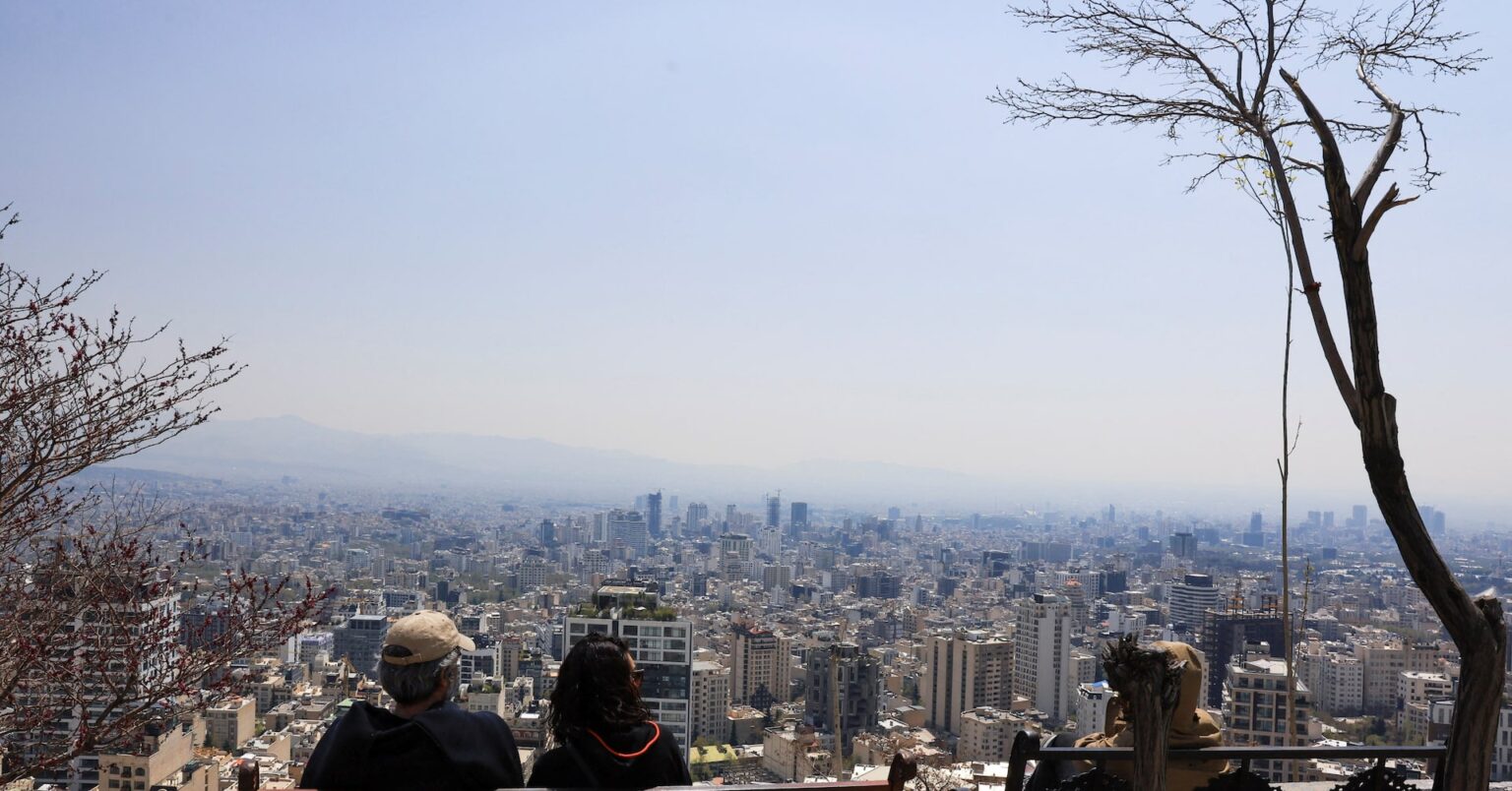 イラン、鉄鋼製品輸出を5月末まで停止　攻撃で施設損傷 | ロイター