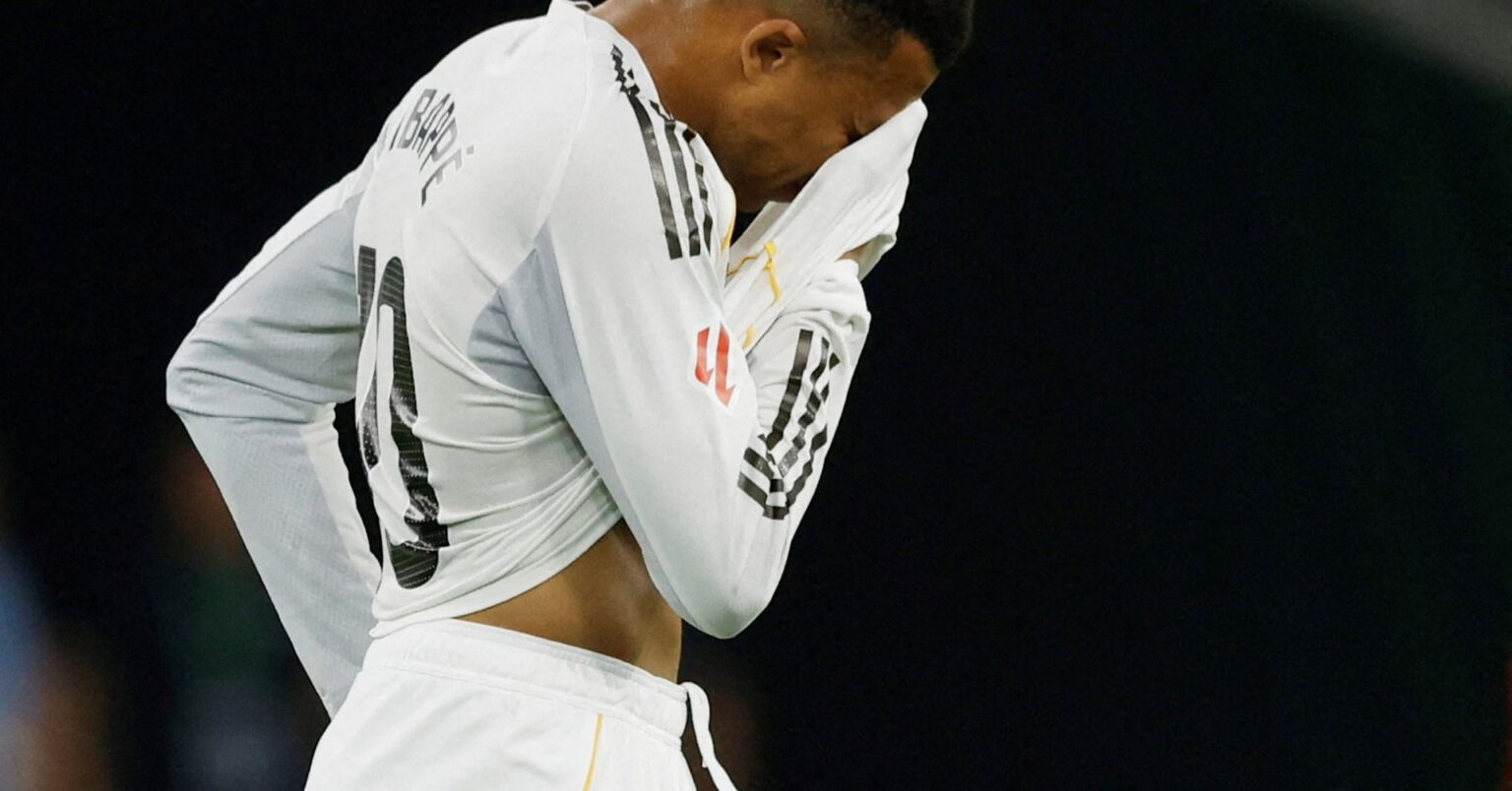 サッカー＝フランス代表主将エムバペ、ハムストリング負傷　Ｗ杯控え | ロイター