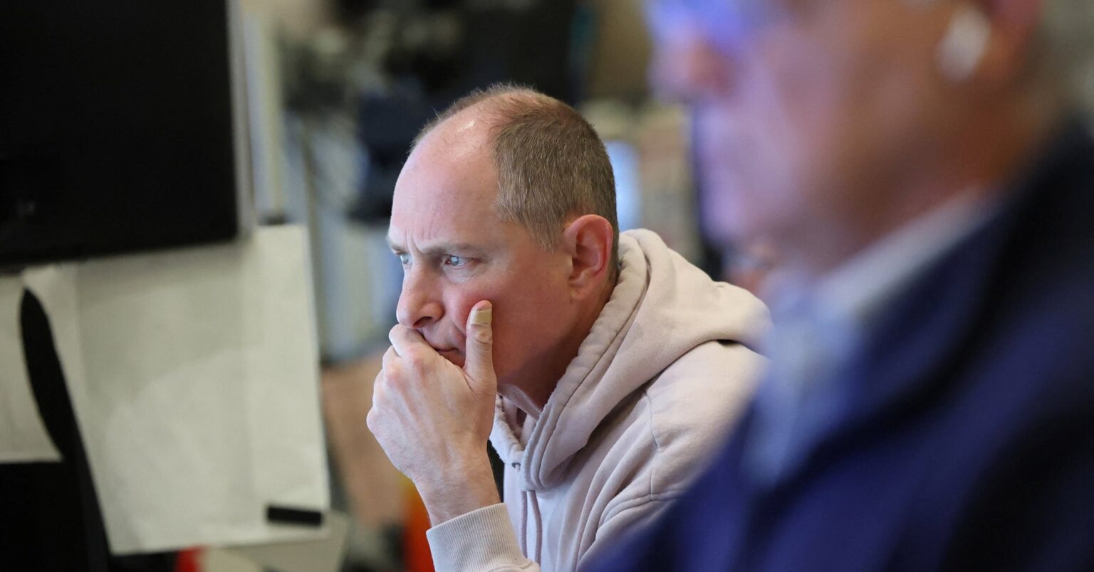 米国株式市場＝下落、ＡＩ成長懸念再燃でハイテク株に売り | ロイター