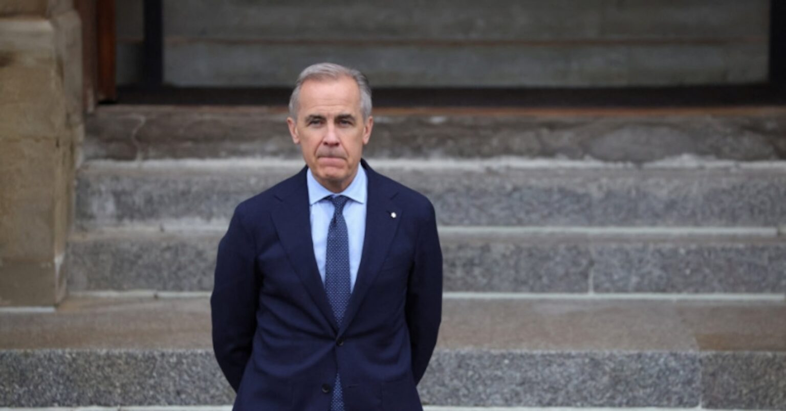 カナダ、初の政府系ファンド設立へ　初期資金250億加ドル | ロイター