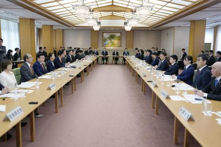 皇族数確保、５月中旬に再協議 森議長、中道に意見集約を猶予 | 全国のニュース | 福井新聞ONLINE