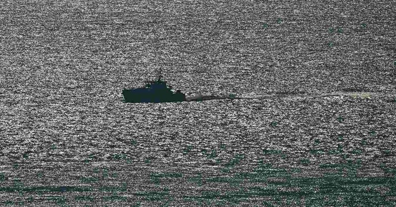 ロシア船がGPSをオフにし、イギリス海域を通過