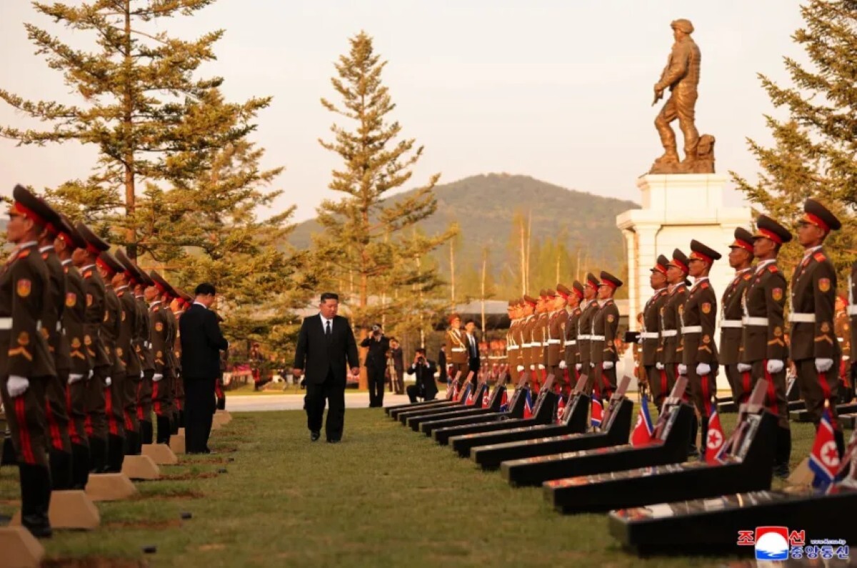 新しい記念碑は北朝鮮がロシアの戦争にどれほど深く関与していたかを示す、これまでで最も明白な証拠の一つと言える/KCNA