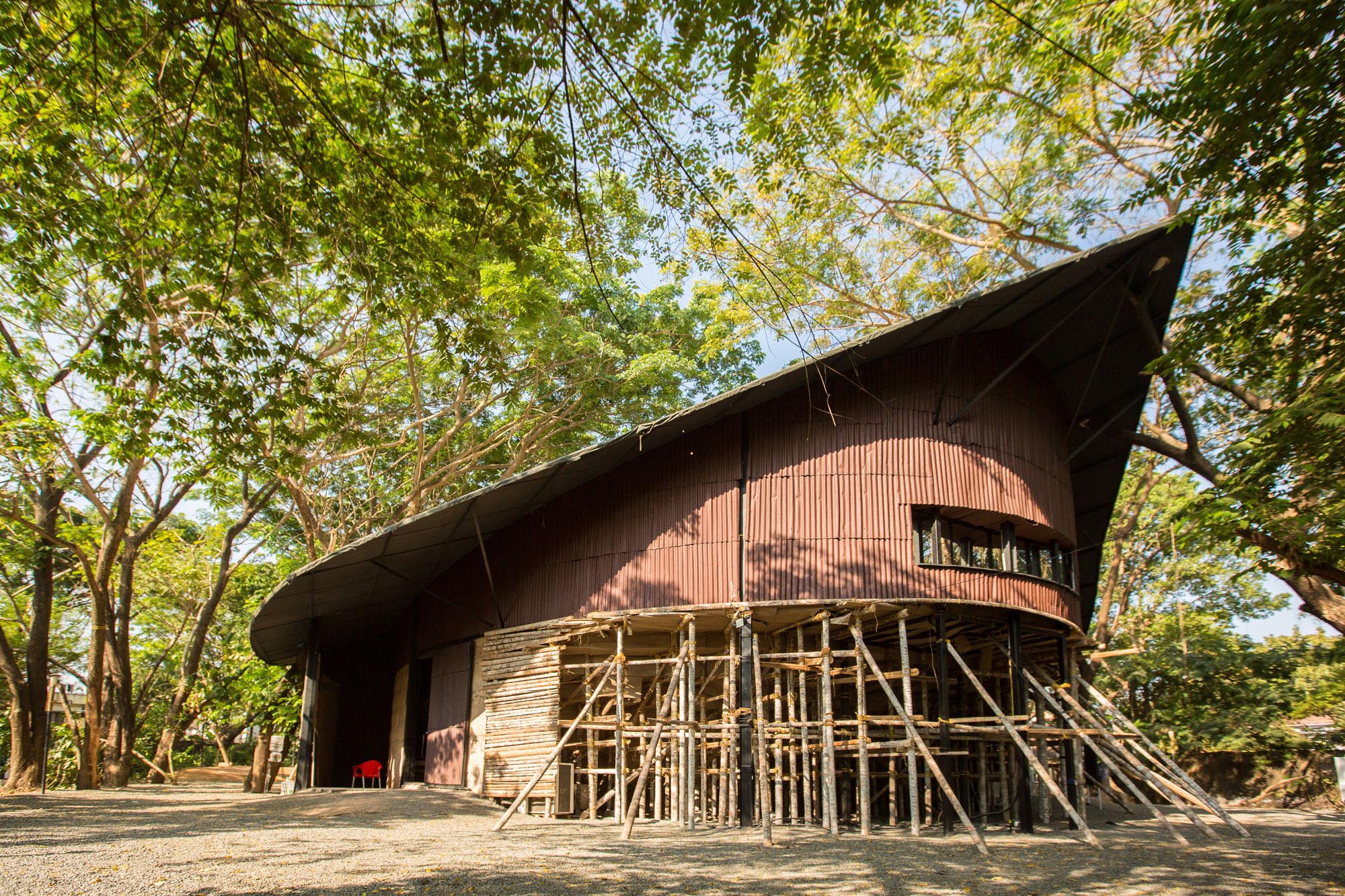 〈コチ・ビエンナーレ・パビリオン（Kochi Biennale Pavillion）〉Stapati