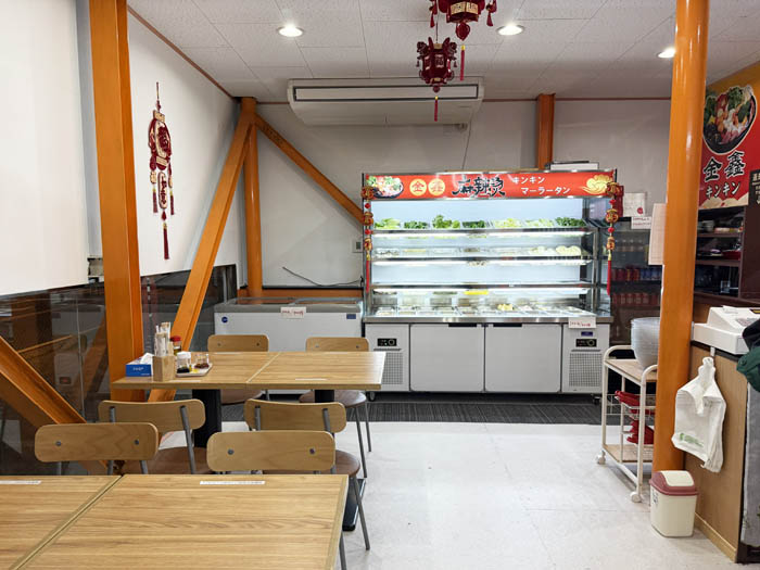 「金鑫麻辣湯（キンキン マーラータン）」の店内画像１