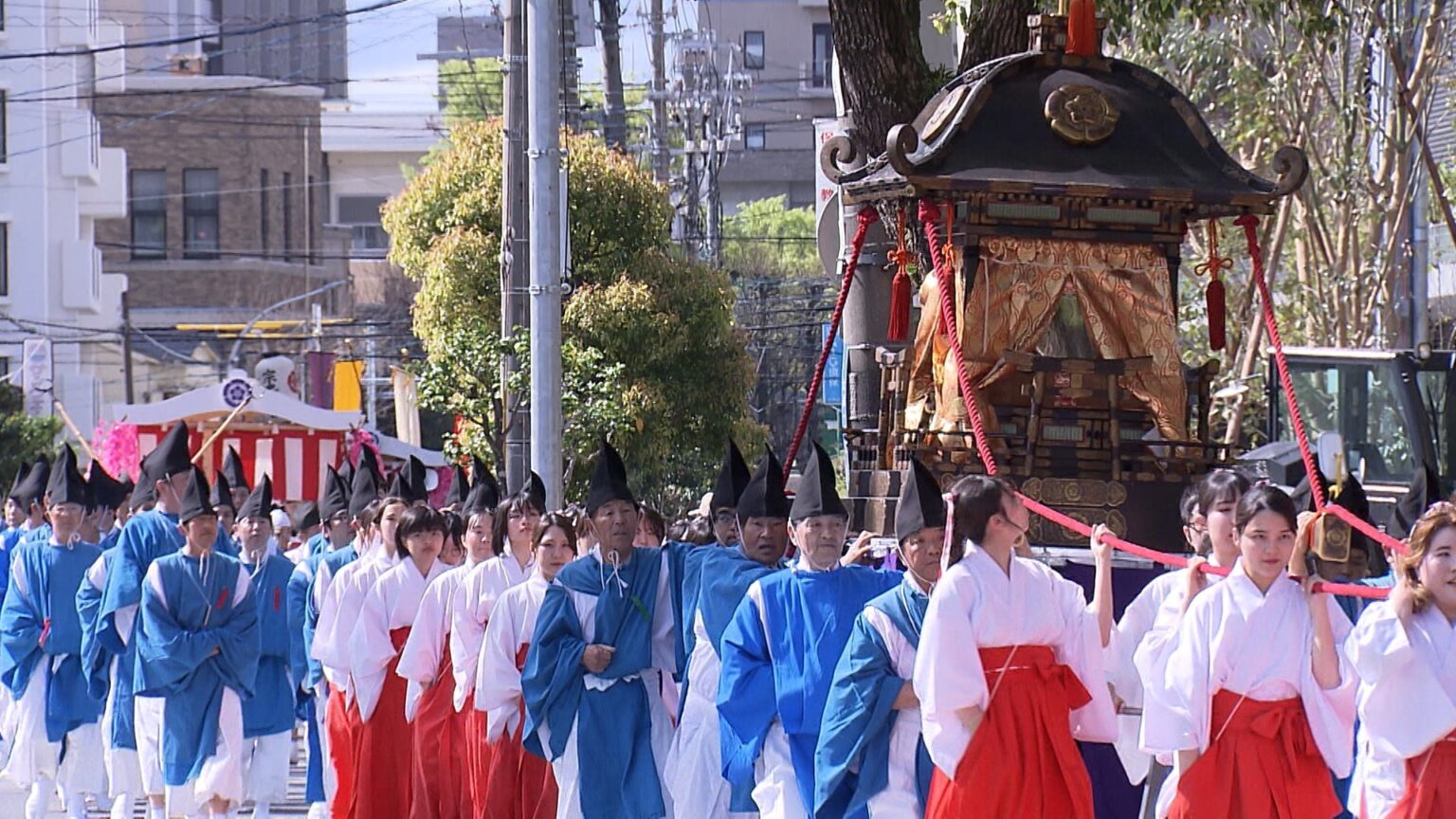 岡山の春を彩る伝統行事「宗忠神社の御神幸」雅やかな行列が市街地を練り歩く 今年で140年目（RSK山陽放送） - Yahoo!ニュース