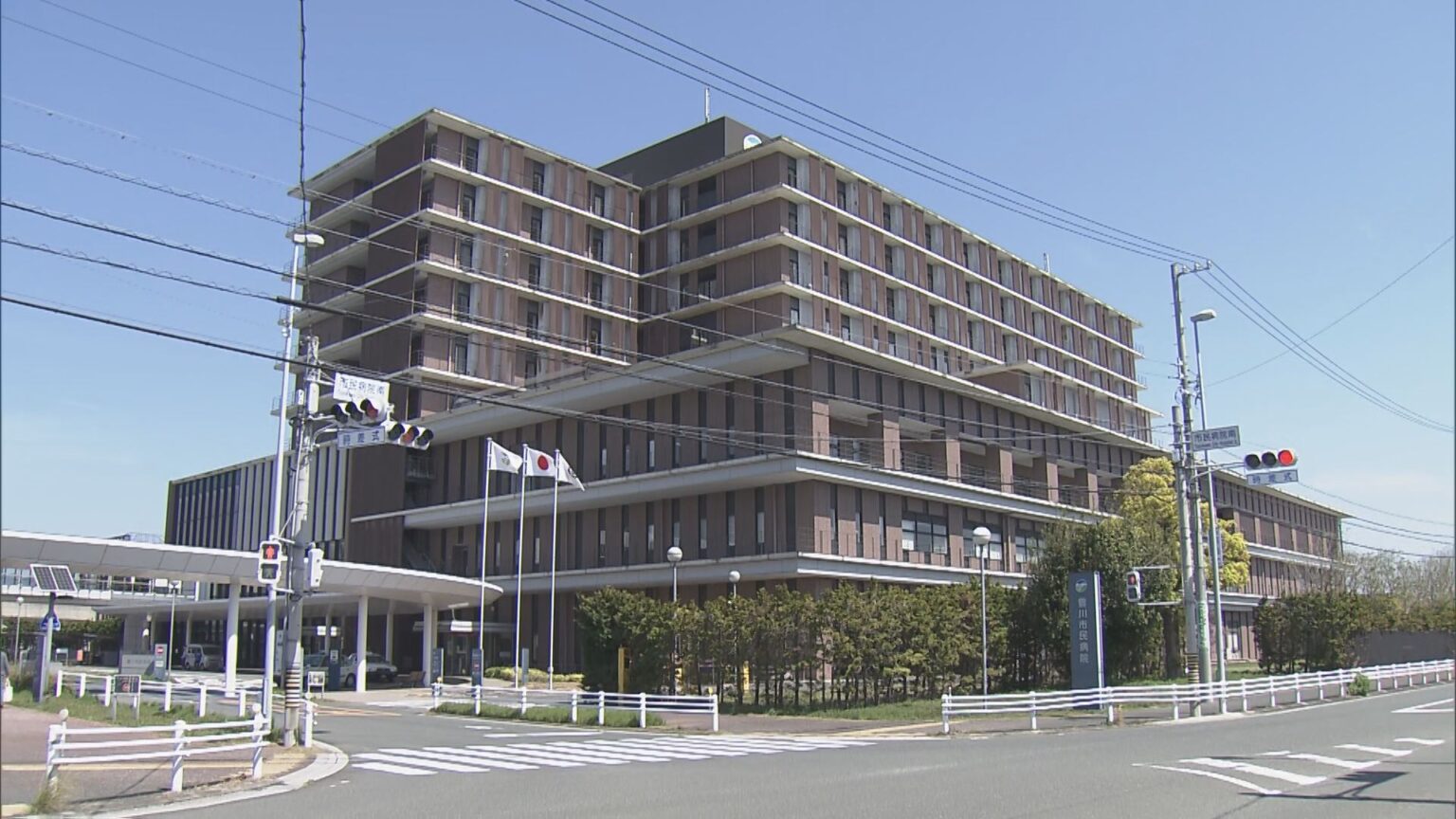 病院敷地内でイラン国籍の男性倒れ死亡 男性の車は新城PAで車2台に挟まれて停車していた 愛知（CBCテレビ） - Yahoo!ニュース