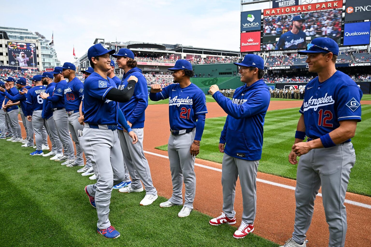 【ドジャース】ナショナルズをスイープ！ 大谷が2戦連発、佐々木の苦境を打線が救う5点差逆転劇 - スポーツナビ