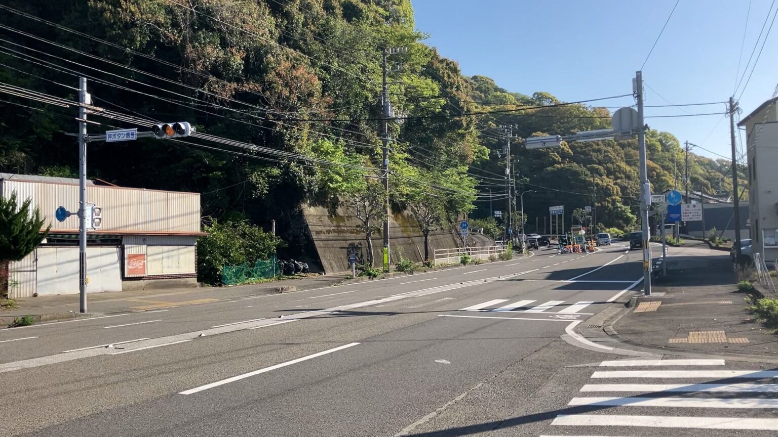 男性が車道ではねられ死亡...意識不明の状態で搬送も「脳挫傷」で1時間後に死亡 現場は片側2車線の車道上【高知】（テレビ高知） - Yahoo!ニュース