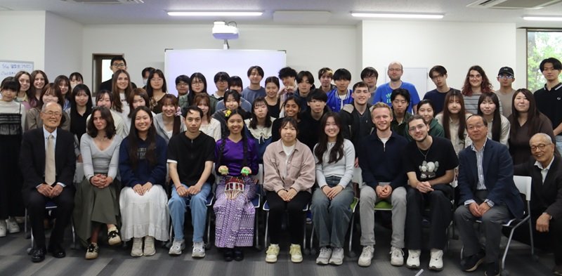 日本人学生と留学生がともに学ぶ国際共修講義「Introduction to International Relations」が始まりました | 埼玉大学