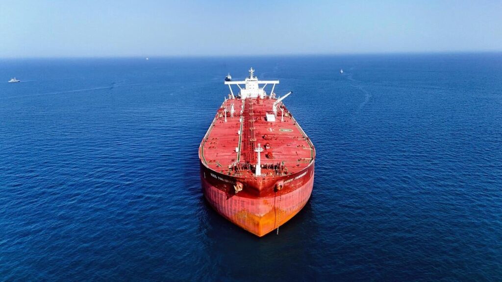 ホルムズ航行、「民間船限定」「革命防衛隊の許可必要」の新方針…開放求めるアメリカ反発か - 読売新聞