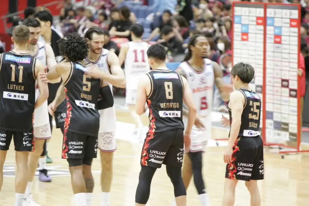 【Bリーグ】大阪エヴェッサが1月以来のホーム連勝　植松義也がキャリアハイの14得点 - スポニチ Sponichi Annex スポーツ