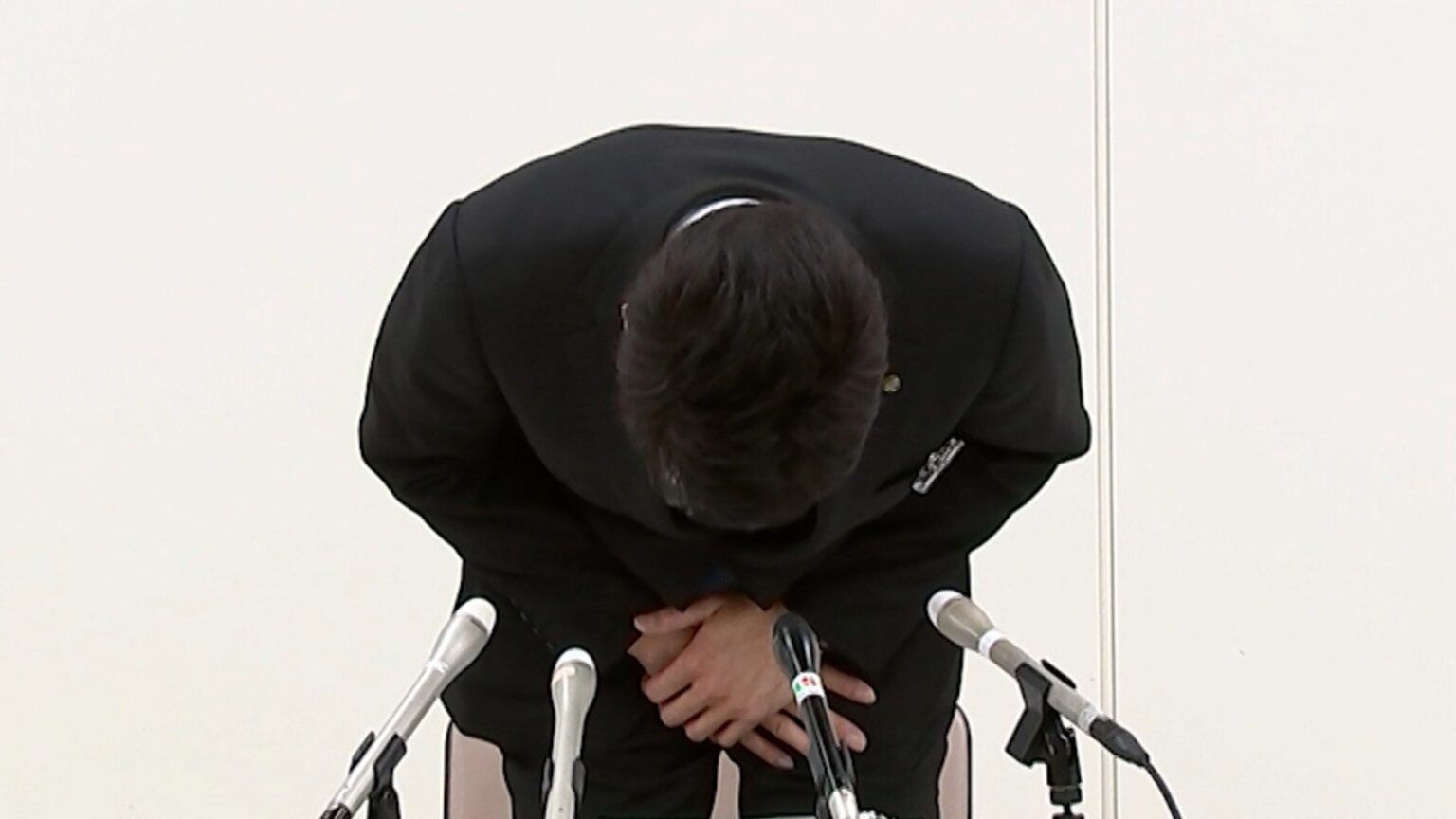 公立小学校の男性教諭が25日間無断欠勤...失踪し家族が捜索届を警察に提出…教諭は岡山、九州、神戸、大阪、北海道、東京、東海エリアなどを各地を点々と なぜ?【停職6か月の懲戒処分】（RSK山陽放送） - Yahoo!ニュース