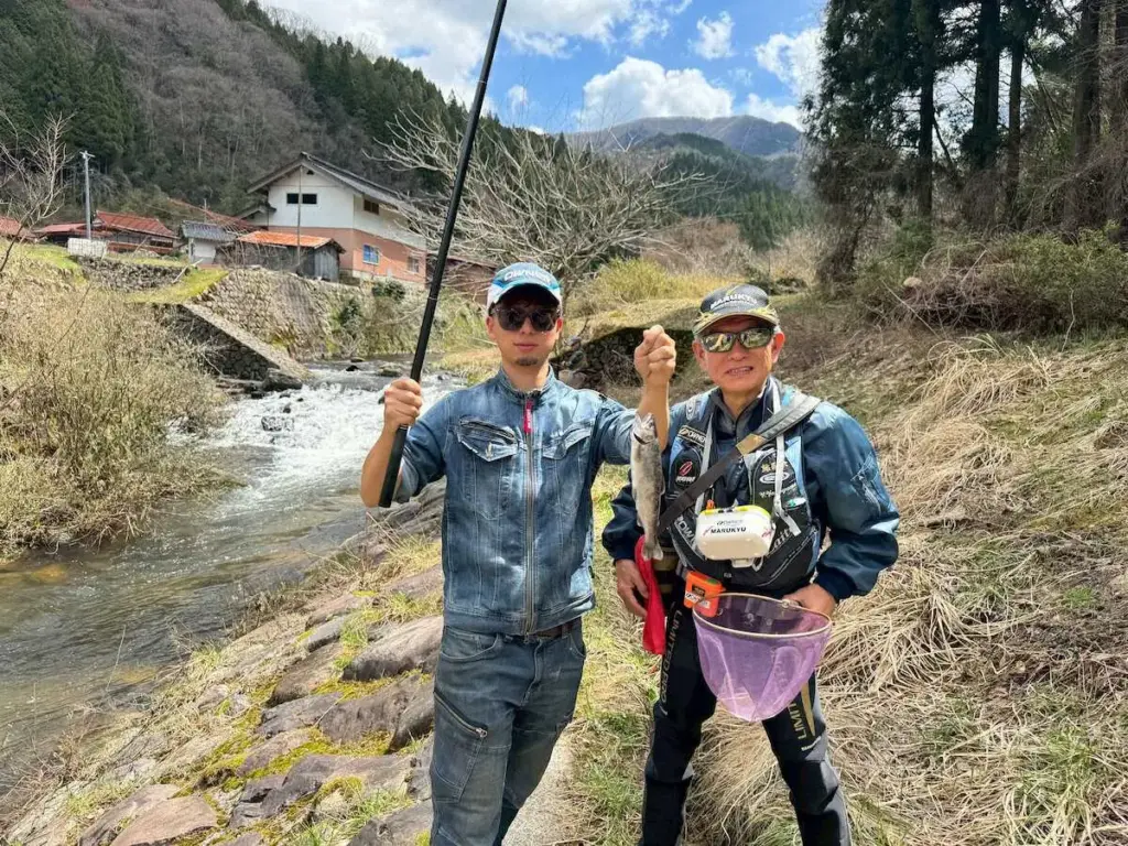 ヤマメ　聖地で春らんまん28匹、良型28・5センチも　鳥取県　日野川支流・湯河川 - スポニチ Sponichi Annex 社会