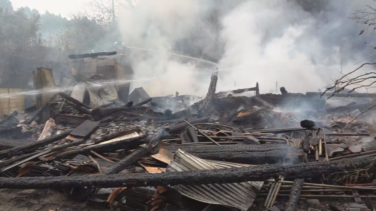 石川・珠洲市長橋町で火災 住宅と納屋の2棟焼ける 一人暮らし70代の住宅、ケガなし（MRO北陸放送） - Yahoo!ニュース